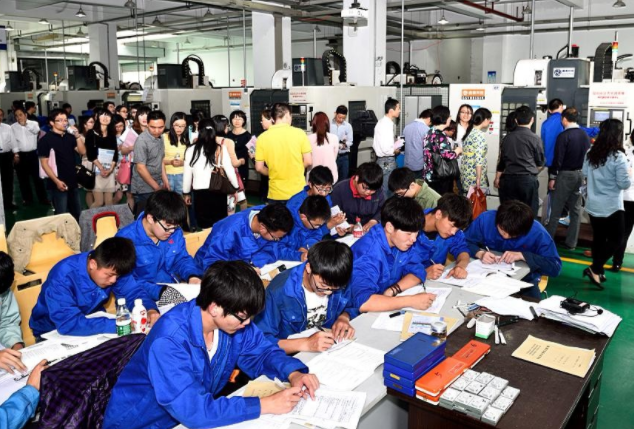 职业教育应加速融入和服务立异驱动战略